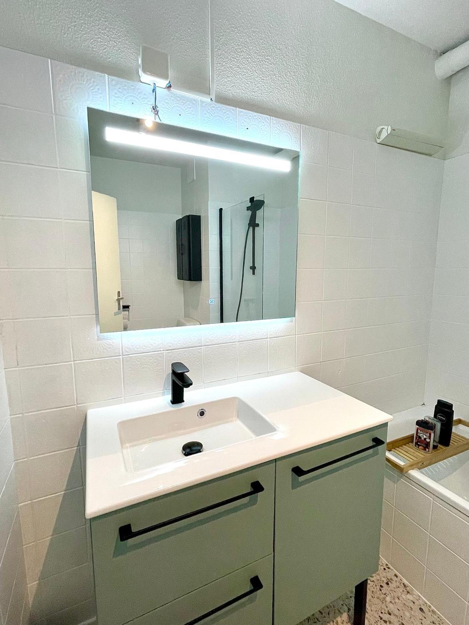Lumineux A 700 M De La Appartement Coxyde